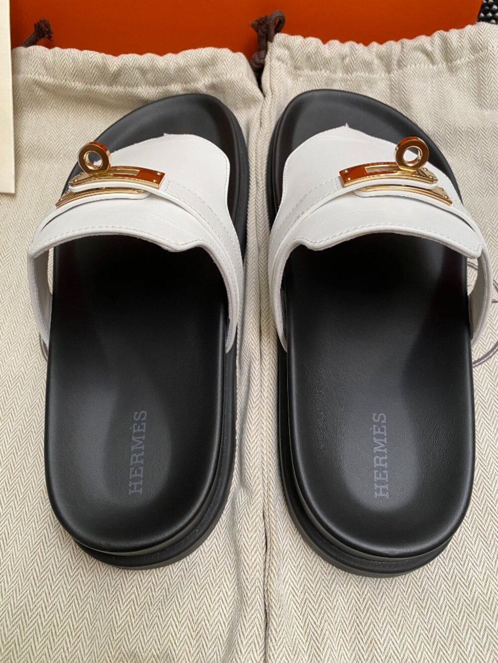 Hermes Empire Sandals in Blanc/White Leather - 38EU - Picture 4 of 15